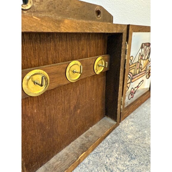 Wooden Key Holder Wall Mount VTG Stained Glass Antique Car Ford Model T Fob Trac - Picture 12 of 16